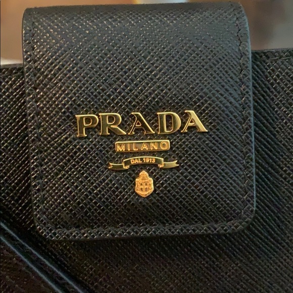 Prada evening handbag/ wallet on chain - Picture 3 of 5